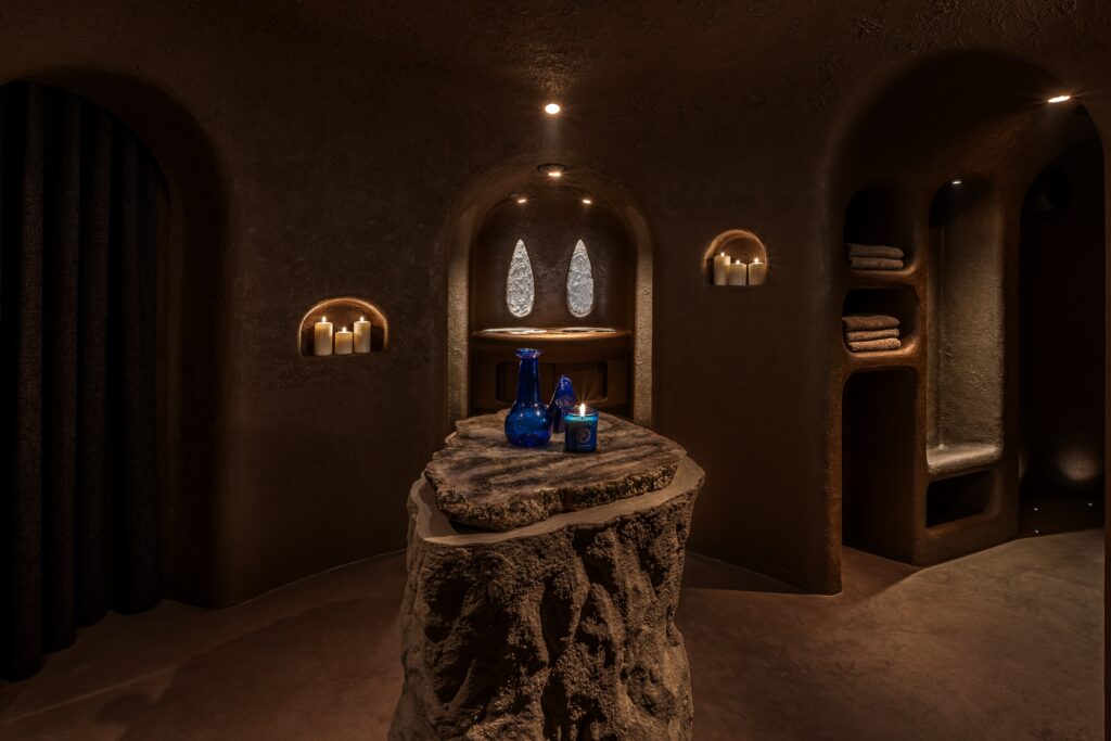 mud cave treatment at Damu spa