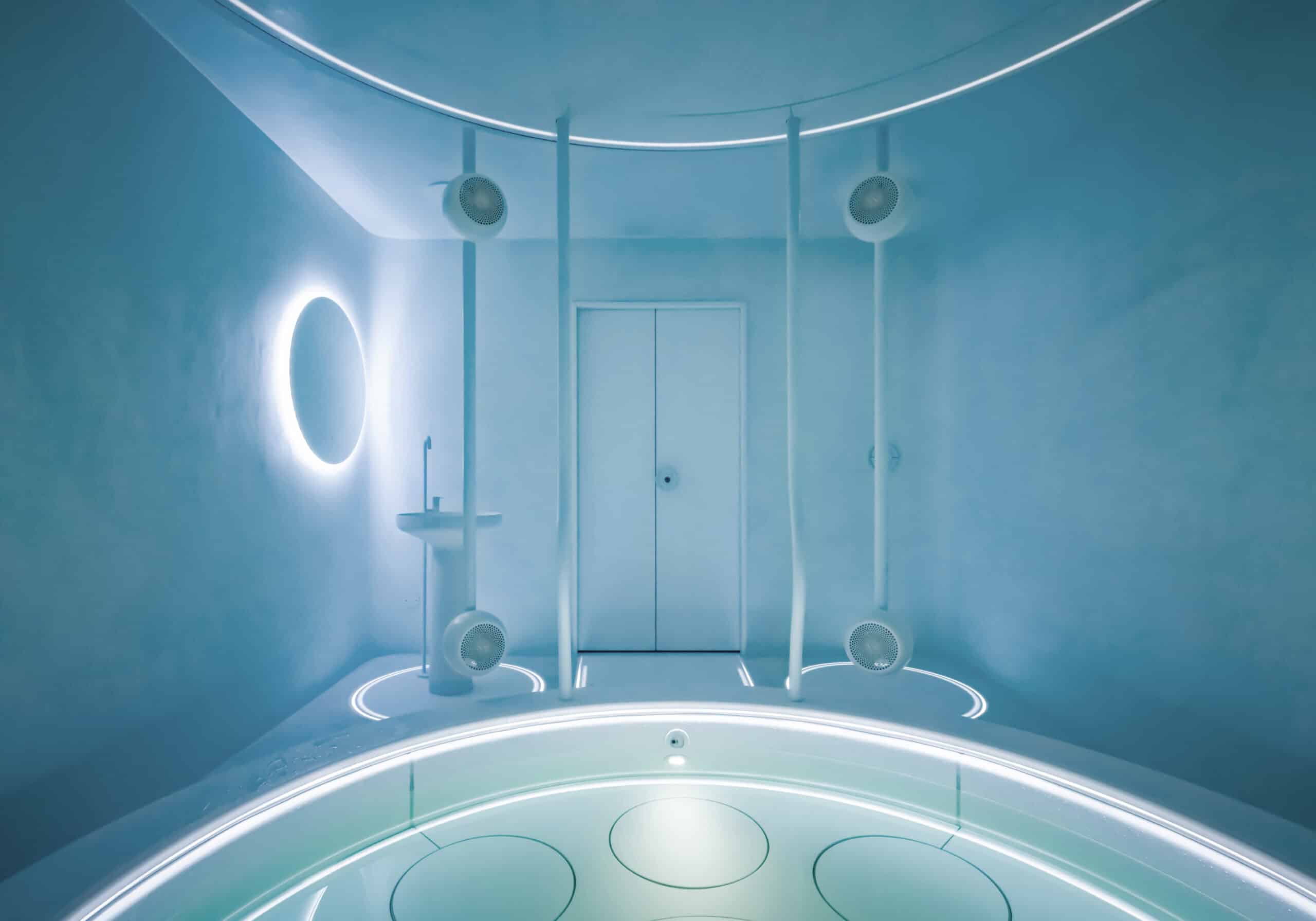 Room 02 Damu spa tank